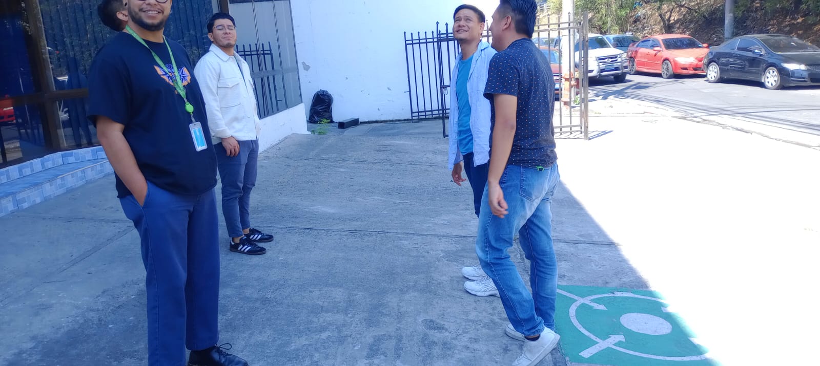 Descripción de la imagen 1